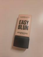 Huda Beauty Easy Blur Foundation -110N Angel Food, Gehele gezicht, Beige, Nieuw, Ophalen of Verzenden