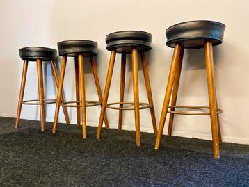 Mooie stevige Oude brocante Vintage Barkrukken - Set van 4 beschikbaar voor biedingen