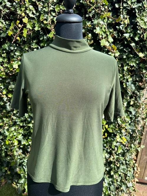Prachtig groen shirt, nieuw! Maat M, Kleding | Dames, T-shirts, Nieuw, Maat 46/48 (XL) of groter, Groen, Korte mouw, Ophalen of Verzenden