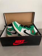 Groene Nike dunk sneakers., Kleding | Dames, Schoenen, Ophalen of Verzenden, Zo goed als nieuw, Groen, Sneakers of Gympen