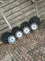 Winterbanden Volvo v50 ,Inclusief wieldoppen volvo v50, Auto-onderdelen, Banden en Velgen, Ophalen, Gebruikt, 16 inch, Banden en Velgen