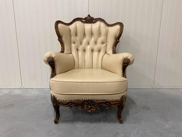 Prachtige Barok leren fauteuil roomwit, Huis en Inrichting, Fauteuils, Gebruikt, 75 tot 100 cm, Ophalen of Verzenden