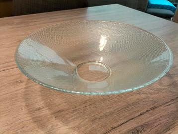 Mooie glazen fruitschaal  beschikbaar voor biedingen