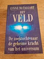 LYNNE MCTAGGART, HET VELD, Ophalen of Verzenden, Zo goed als nieuw, Achtergrond en Informatie