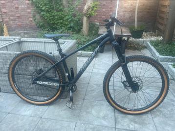 Commencal hairtail single speed enduro/ downhill/stunt fiets beschikbaar voor biedingen