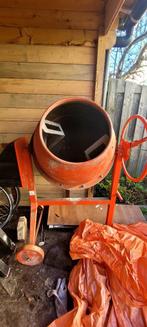 Betonmolen akita, Doe-het-zelf en Verbouw, Ophalen of Verzenden, Zo goed als nieuw