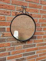 Spiegel smeetijzer rond zwart, Huis en Inrichting, Woonaccessoires | Spiegels, Ophalen of Verzenden, 'T Olde Gre-j, Info@toldegrej.nl