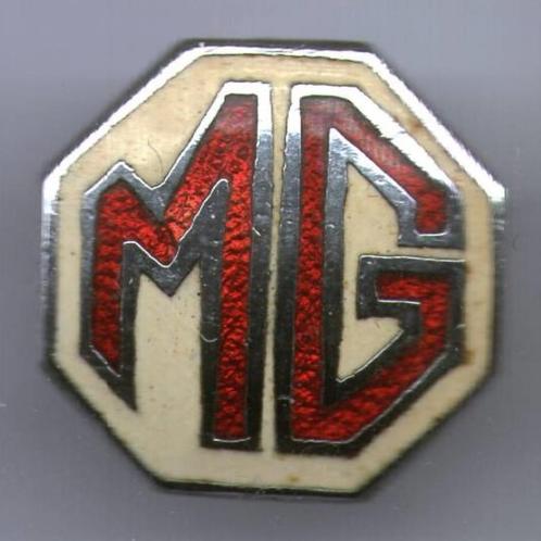 MG wit/rood email op zilverkleurig auto speldje ( C_018 ), Verzamelen, Speldjes, Pins en Buttons, Zo goed als nieuw, Speldje of Pin