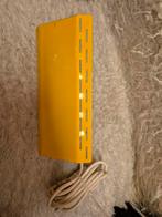 Vintage metaal Wandlamp geel in goed staat, Ophalen of Verzenden, Gebruikt, Metaal, Retro