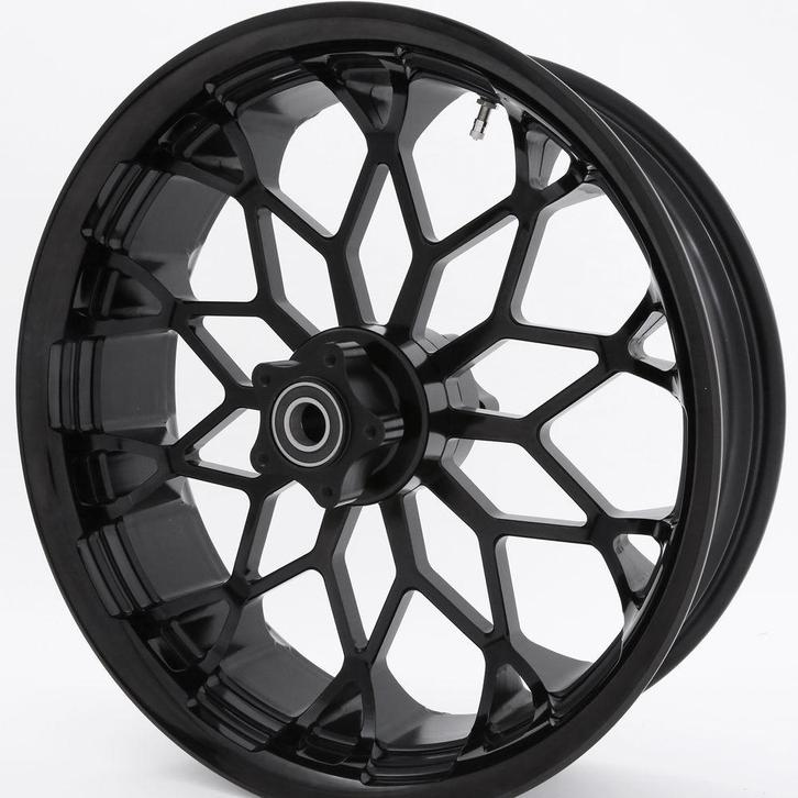18 inch Fat Front tyre 5.5 inch touring wiel Harley Davidson, Motoren, Onderdelen | Harley-Davidson, Ophalen of Verzenden