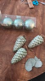 Groene kerstballen en hangers, Ophalen of Verzenden, Zo goed als nieuw