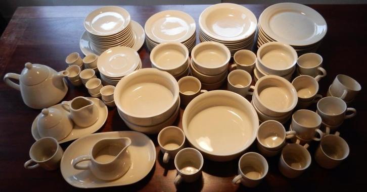 Effen servies, Huis en Inrichting, Keuken | Servies, Gebruikt, Overige typen, Effen, Overige materialen, Ophalen of Verzenden