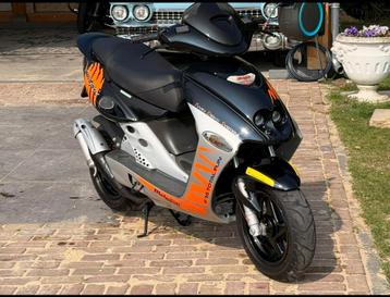 Malaguti f15 firefox. Nieuw slechts 53km beschikbaar voor biedingen