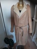Echt lam lammy Coat maat l beige  Fourrures Canada, Ophalen, Gedragen, Overige maten, Beige