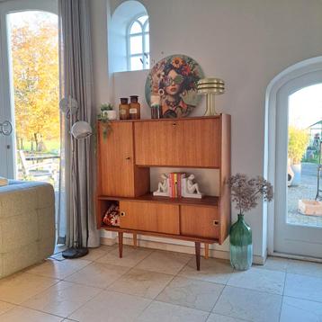 Vintage Teakhout Highboard Wandmeubel  - Jaren '60. beschikbaar voor biedingen