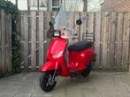 BTC Riva Scooter (2020) - Rood, 45km/h, 4873km, Windscherm, Fietsen en Brommers, Scooters | Overige merken, Ophalen, Gebruikt