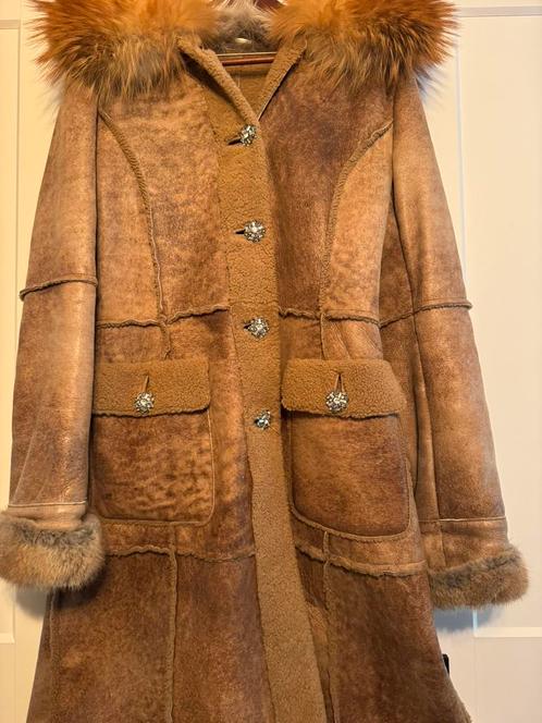 Originele prachtige Dolce&gabbana lammy coat, Kleding | Dames, Jassen | Winter, Zo goed als nieuw, Maat 38/40 (M), Beige, Ophalen