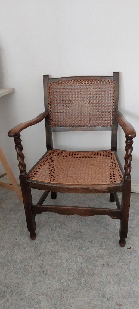 Antieke stoel met vlechtwerk, Antiek en Kunst, Antiek | Meubels | Stoelen en Banken, Ophalen