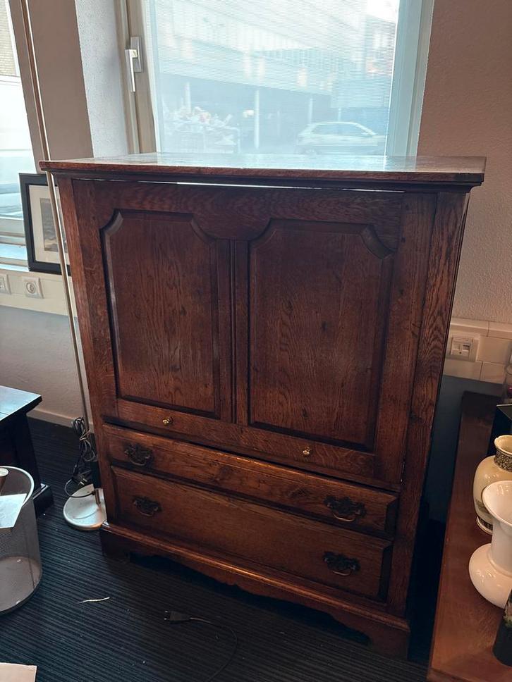 Antieke houten kast met lades, Antiek en Kunst, Antiek | Meubels | Kasten, Ophalen