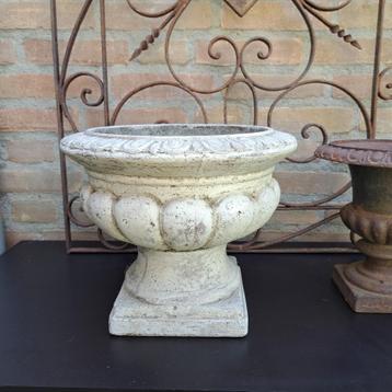 Landelijke stenen tuinvaas vaas jardinière h. 27cm *Etage3*  beschikbaar voor biedingen