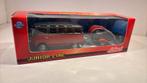 Volkswagen t1 + Caravan schuco 1.43, Hobby en Vrije tijd, Modelauto's | 1:43, Auto, Ophalen of Verzenden, Schuco, A