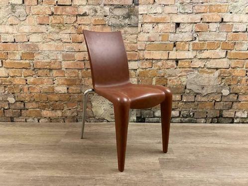 Vitra Louis 20 bij TheReSales, Huis en Inrichting, Stoelen, Zo goed als nieuw, Kunststof, Metaal, Bruin, Ophalen of Verzenden