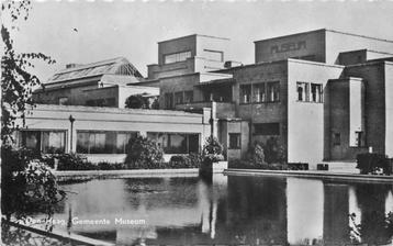 (377-709-017) Den Haag Gemeentemuseum beschikbaar voor biedingen