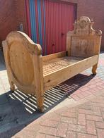Oud grenen bed, Antiek en Kunst, Verzenden