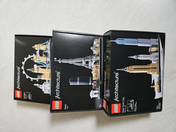 Set van Lego Architecture wereldsteden 10244, 21034 en 21028 beschikbaar voor biedingen