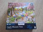 HOP Puzzel - Apple Blossom Time - 1000 Stukjes, Hobby en Vrije tijd, Denksport en Puzzels, Ophalen of Verzenden, 500 t/m 1500 stukjes