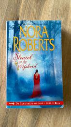 Nora Roberts - Sleutel tot de wijsheid, Boeken, Ophalen of Verzenden, Gelezen
