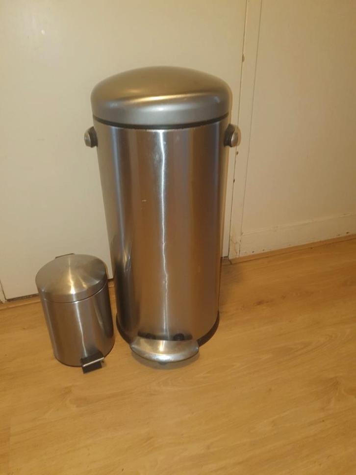 Retro Pedaalemmer 30L + Kleine Afvalbak, Huis en Inrichting, Woonaccessoires | Prullenbakken, Zo goed als nieuw, Rvs, 50 tot 75 cm