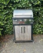 Grote boretti barbeque, ombouw stijgerhout, Ophalen, Zo goed als nieuw