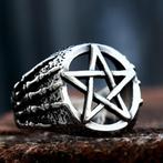 Ring met pentagram, Nieuw, Dame of Heer, IJzer of Staal, Zilver