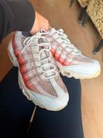 Nike Air Max 95 Roze Maat 39, Kleding | Dames, Schoenen, Ophalen of Verzenden, Zo goed als nieuw, Roze, Sneakers of Gympen