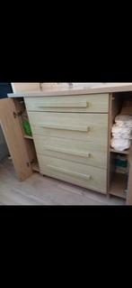 Commode, ledikant (60x120) en wandplank., Kinderen en Baby's, Kinderkamer | Complete kinderkamers, Ophalen, Gebruikt, Jongetje of Meisje