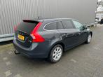 Volvo V60 1.6 DRIVe Kinetic 126Dkm, Clima, CC, PDC, Navi, Ca, Auto's, Volvo, Te koop, Zilver of Grijs, Geïmporteerd, 5 stoelen