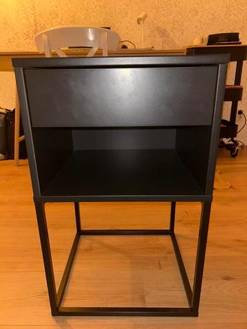 Ikea nachtkastje beschikbaar voor biedingen