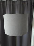 Grijze velours lampenkap, Huis en Inrichting, Lampen | Lampenkappen, Ophalen, 25 tot 50 cm, Rond, Zo goed als nieuw