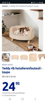 Klein bankje voor kat of hond, Ophalen, Zo goed als nieuw