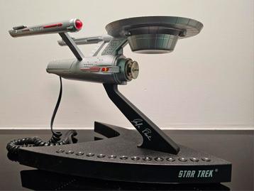 STAR TREK Telefoon U.S.S. Enterprise - Gesigneerd beschikbaar voor biedingen