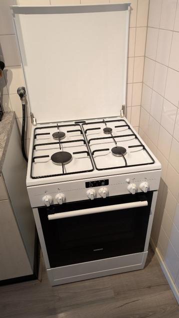 Siemens HX423211N fornuis met oven beschikbaar voor biedingen