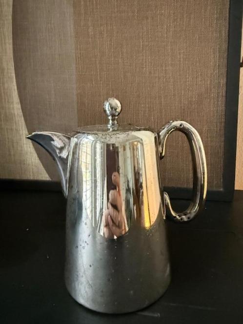 Vintage Sheffield Theepot 15 cm hoog, zwaar verzilverd, Antiek en Kunst, Antiek | Servies los, Ophalen of Verzenden