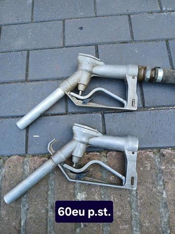 Tankpistolen benzinepomp nozzels benzine kerosine  beschikbaar voor biedingen