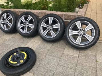 Mercedes c klasse W205 17 winterset met thuiskomer ZGAN beschikbaar voor biedingen