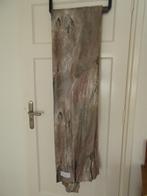 Een zgan groot overgordijn in rustige aarde kleuren, Rustig, 200 cm of meer, Grijs, Ophalen of Verzenden