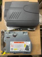 Blum Klepkastscharnier - Nieuw, Doe-het-zelf en Verbouw, Ophalen of Verzenden, Zo goed als nieuw, IJzer, Scharnier