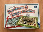 Slangen en ladders en paardenrace spel, als nieuw!!, Hobby en Vrije tijd, Gezelschapsspellen | Bordspellen, Drie of vier spelers