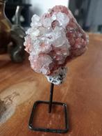 roze amethist chalcedoon op standaard, Ophalen of Verzenden, Mineraal