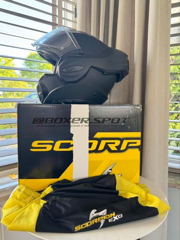 Scorpion Exo Tech maat L met doos beschikbaar voor biedingen